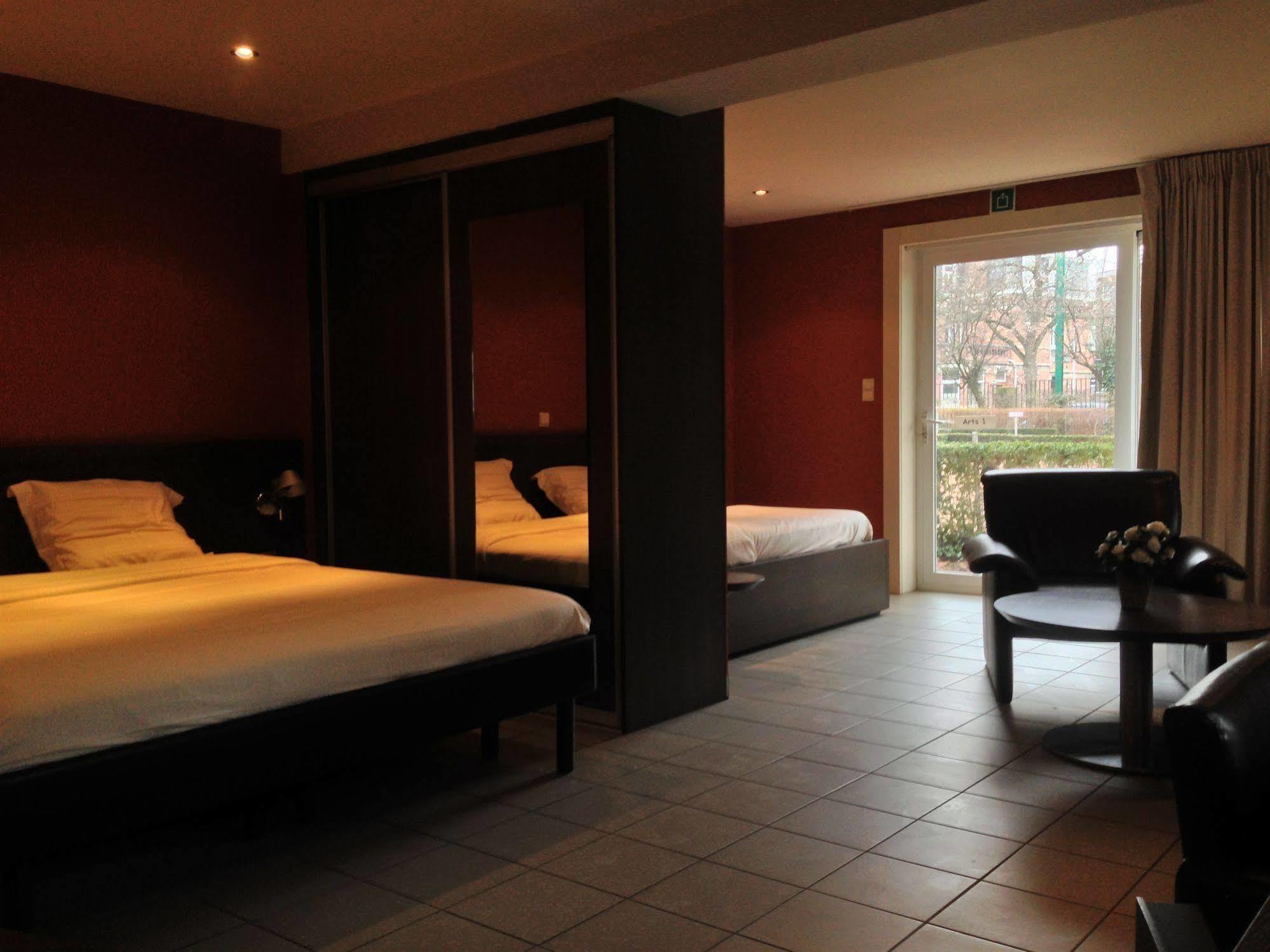 Hotel Orion Гент Екстериор снимка